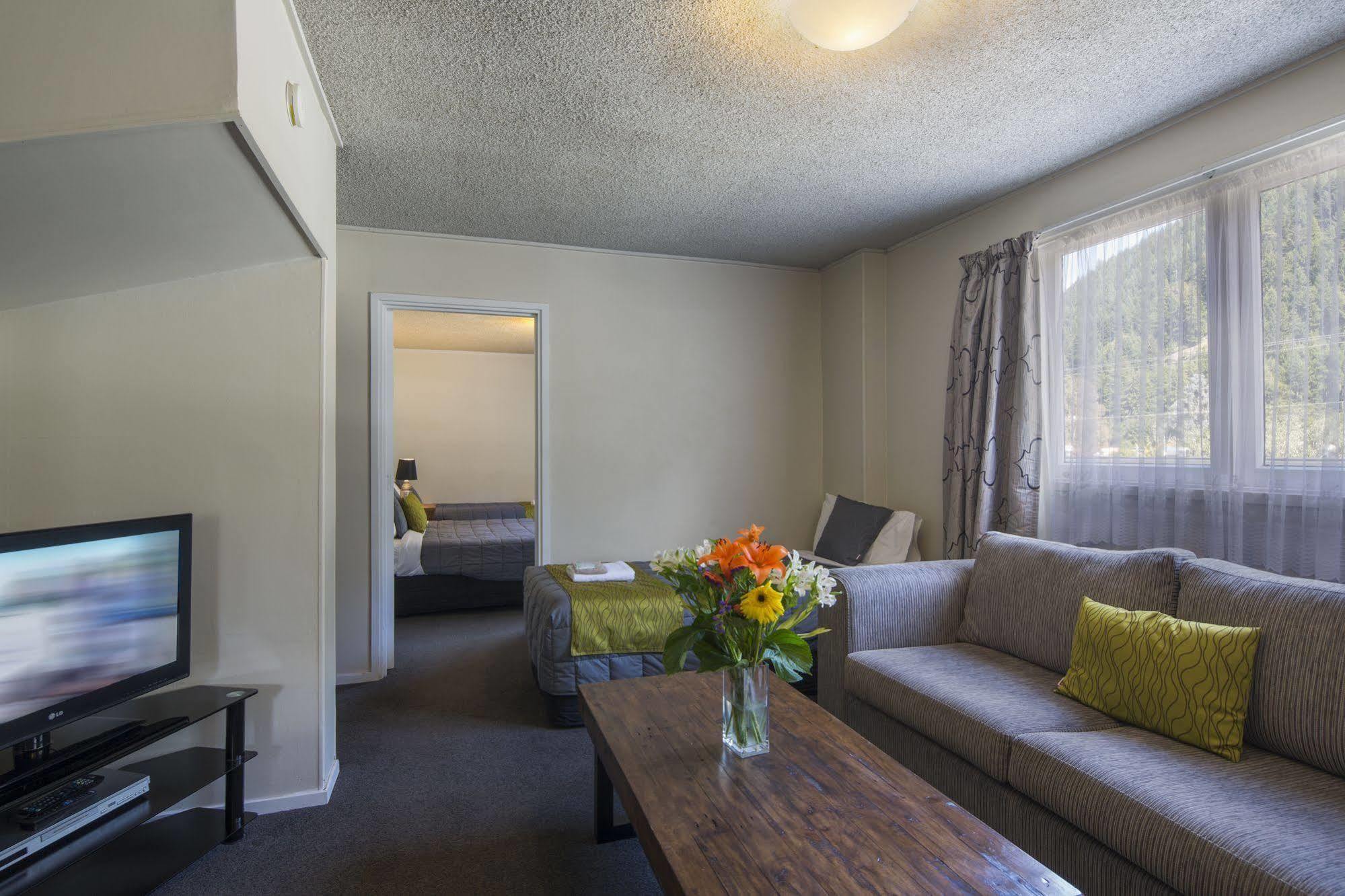Abba Court Motel Queenstown Ngoại thất bức ảnh